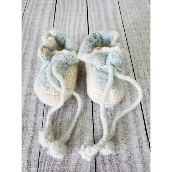 Vintage Knitted Newborn Booties - Picture 4 of 4